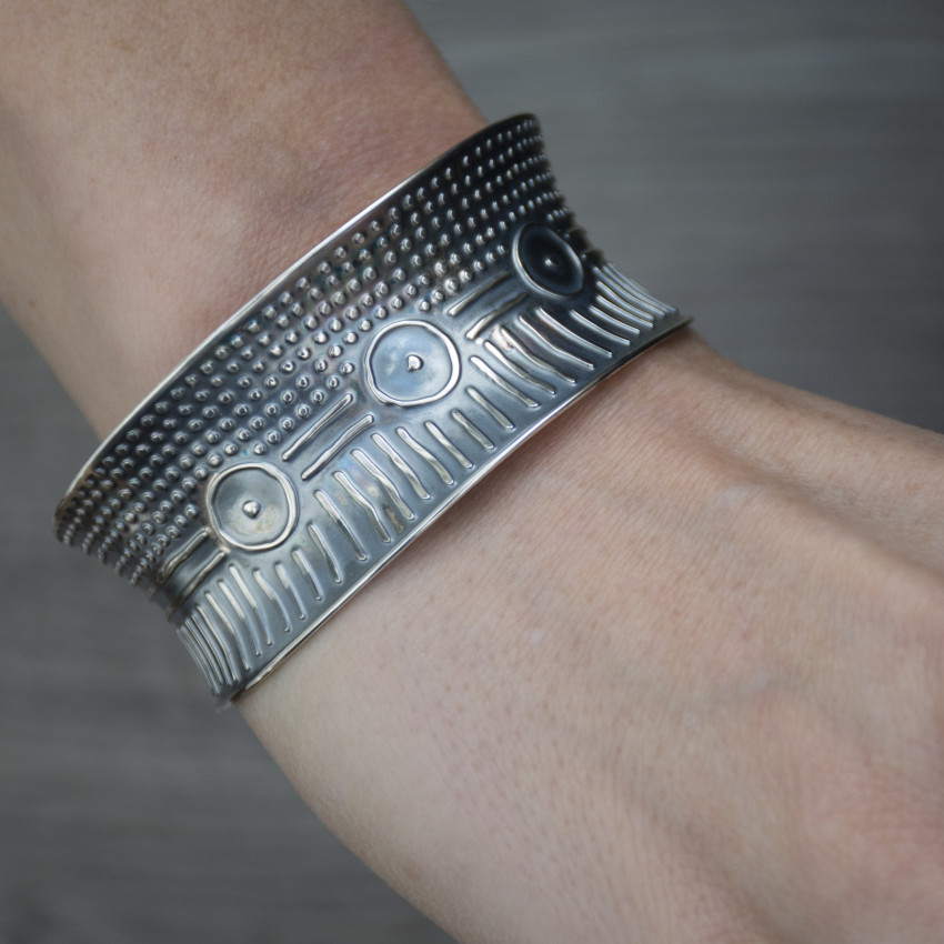bracelet-silver-cuff-tribal-jenne rayburn 1