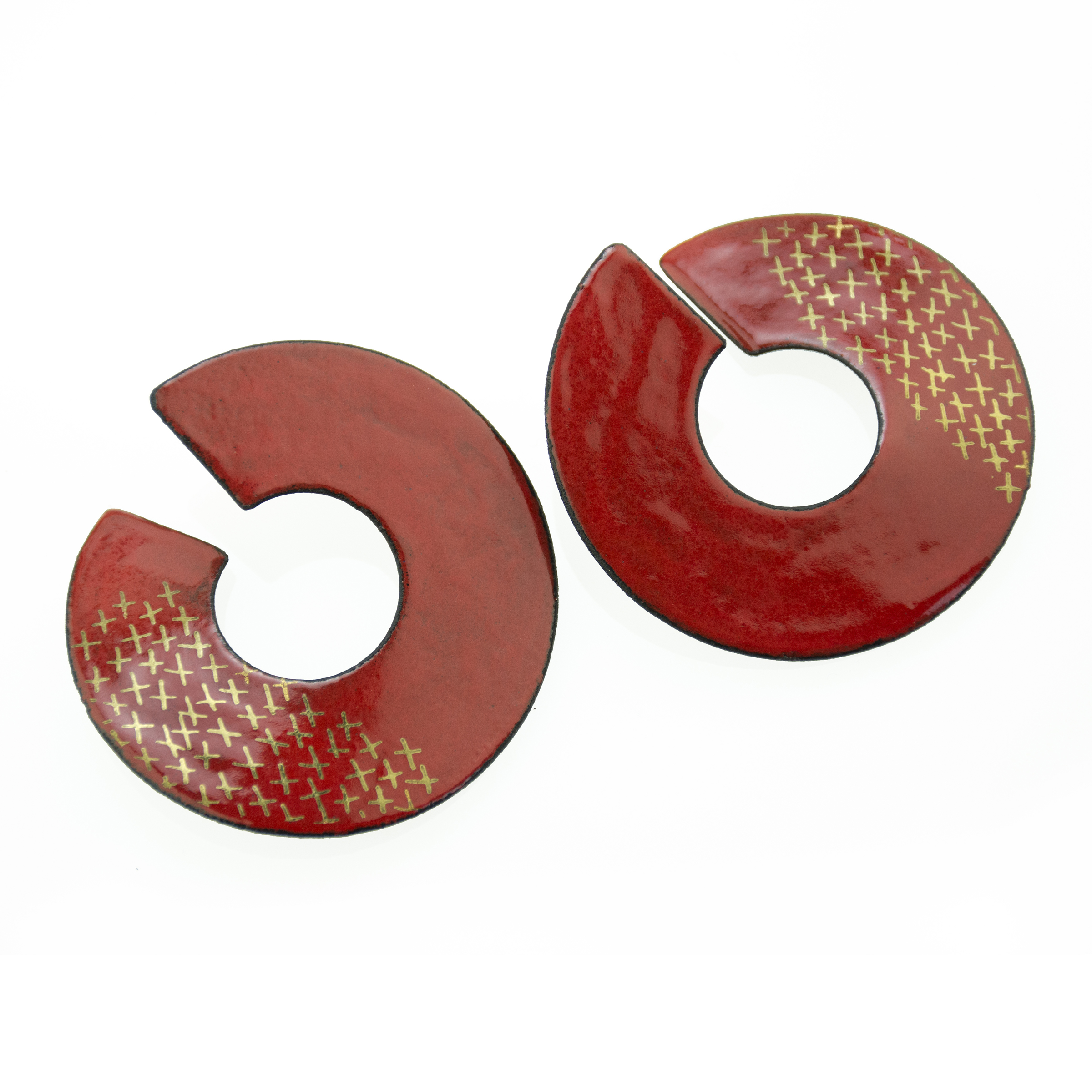 red-circle-gold-earring-jewelry-Jenne-Rayburn